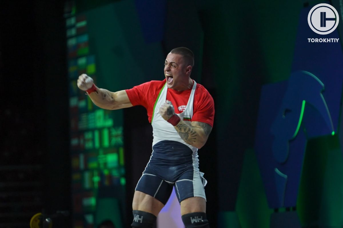 Karlos Nasar Lifted An Unofficial World Record In The Clean Jerk