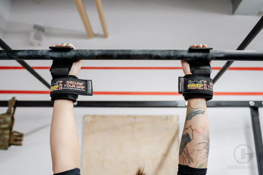 5 Best Weight Lifting Hooks In 2024