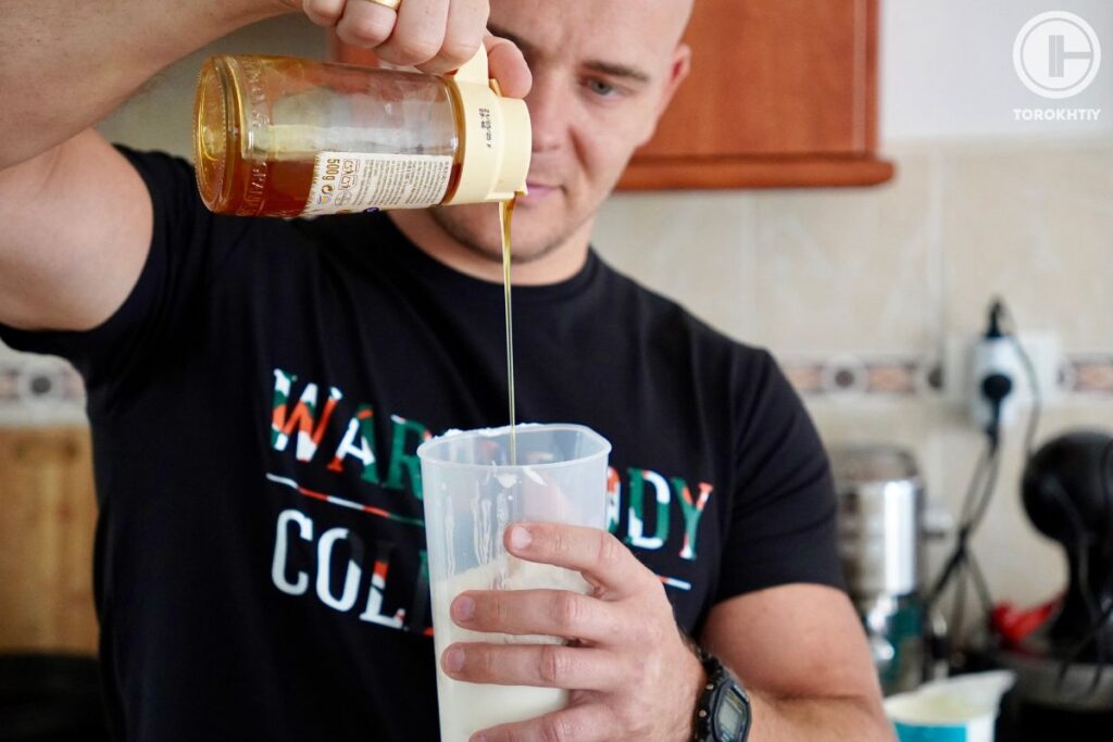 athlete drink protein shake