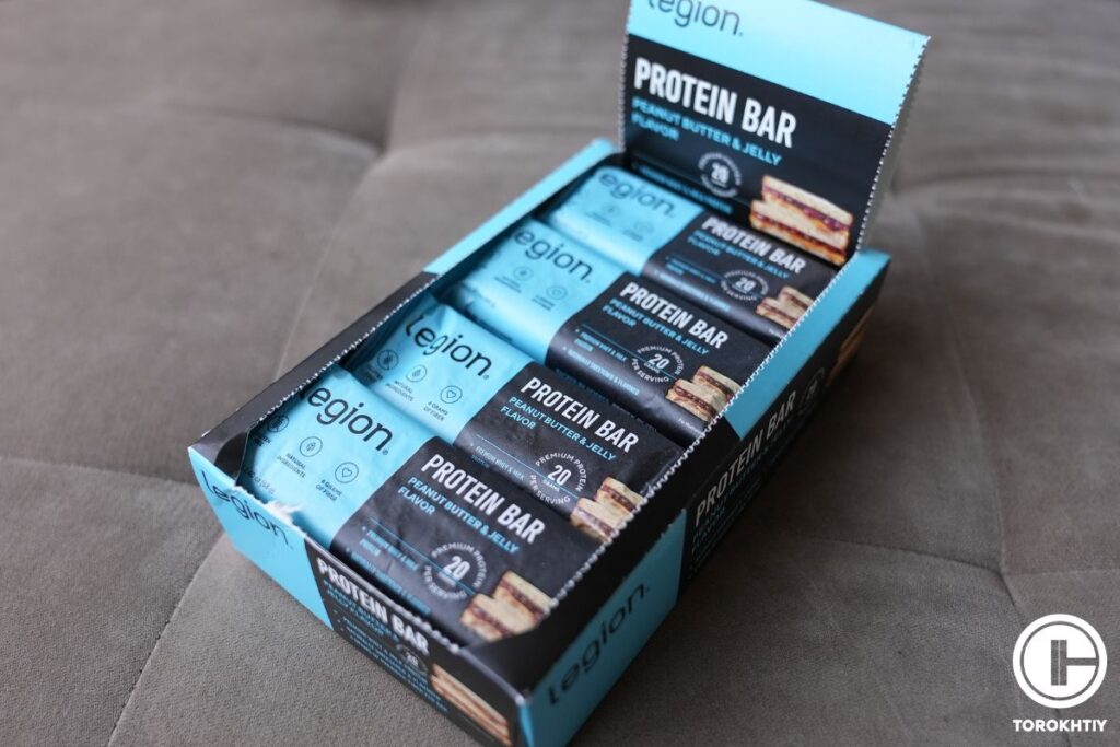 a package of protein bars