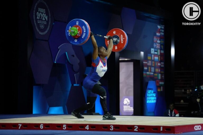 Dora Tchakounte won Silver in the Women’s 59 kg Category (2024 European Weightlifting Championships)