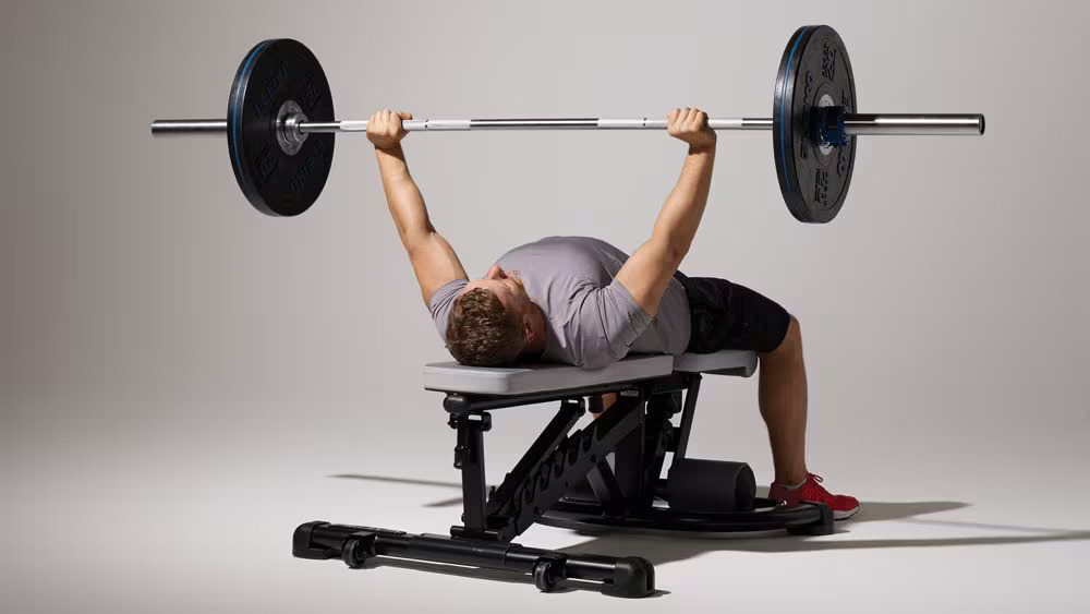 workout using weight bench