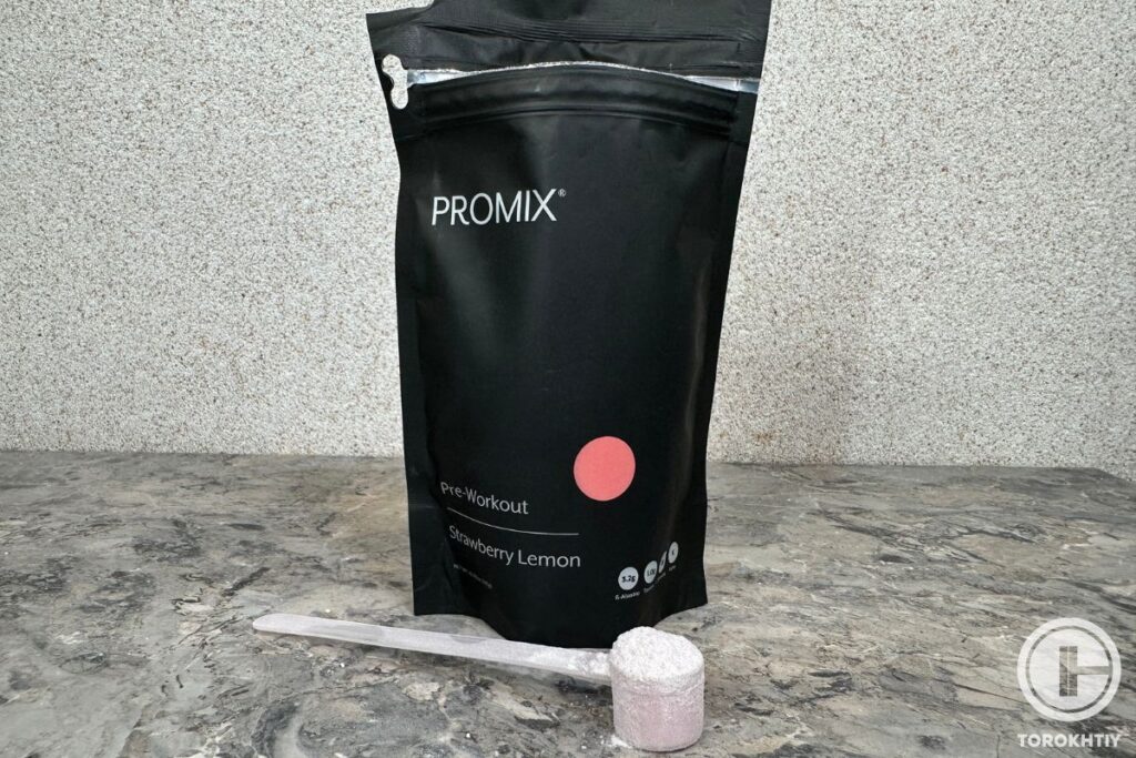 a scoop of promix pre-workout