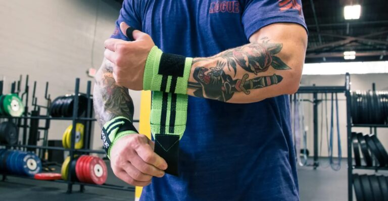 9 Best Wrist Wraps for Powerlifting in 2024