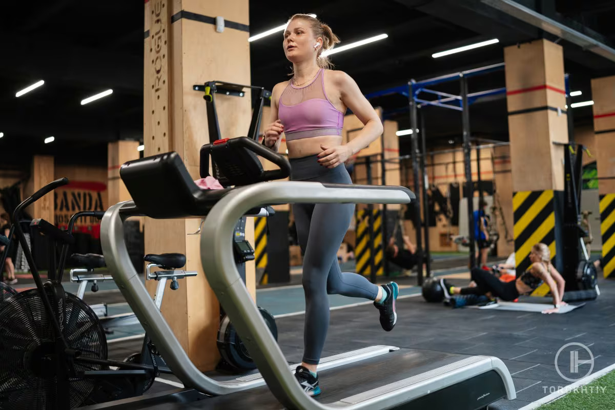 Treadmill training in gym