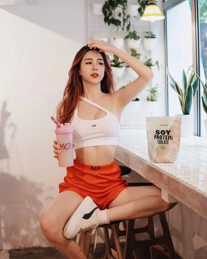 woman and soy protein pack