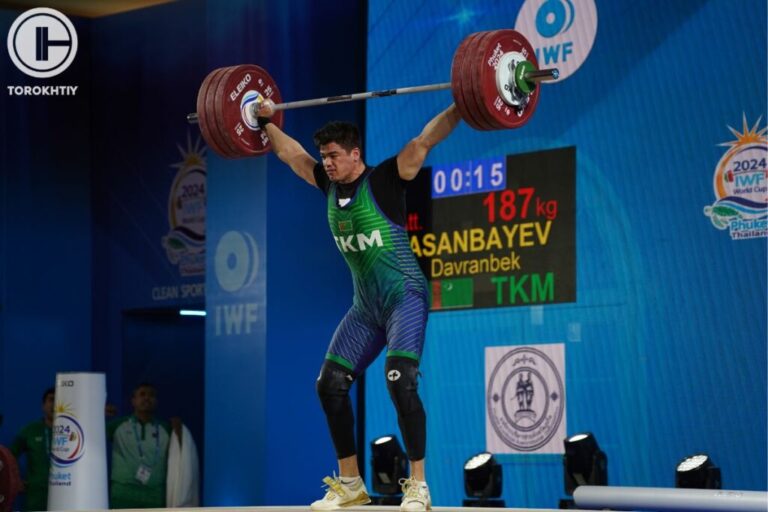 Davranbek Hasanbayev won Gold in Snatch In the Men’s 102 kg Category at the 2024 IWF Weightlifting World Cup 