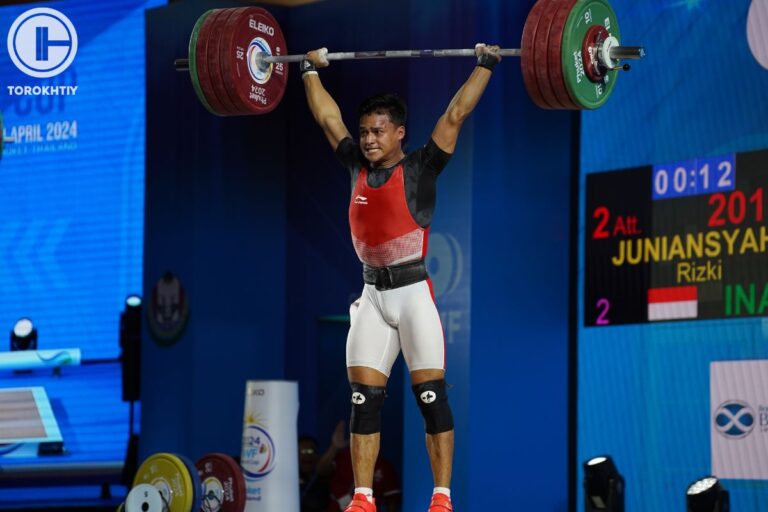 Rizki Juniansyah won Gold in The Men’s 73 kg Category at the 2024 IWF Weightlifting World Cup