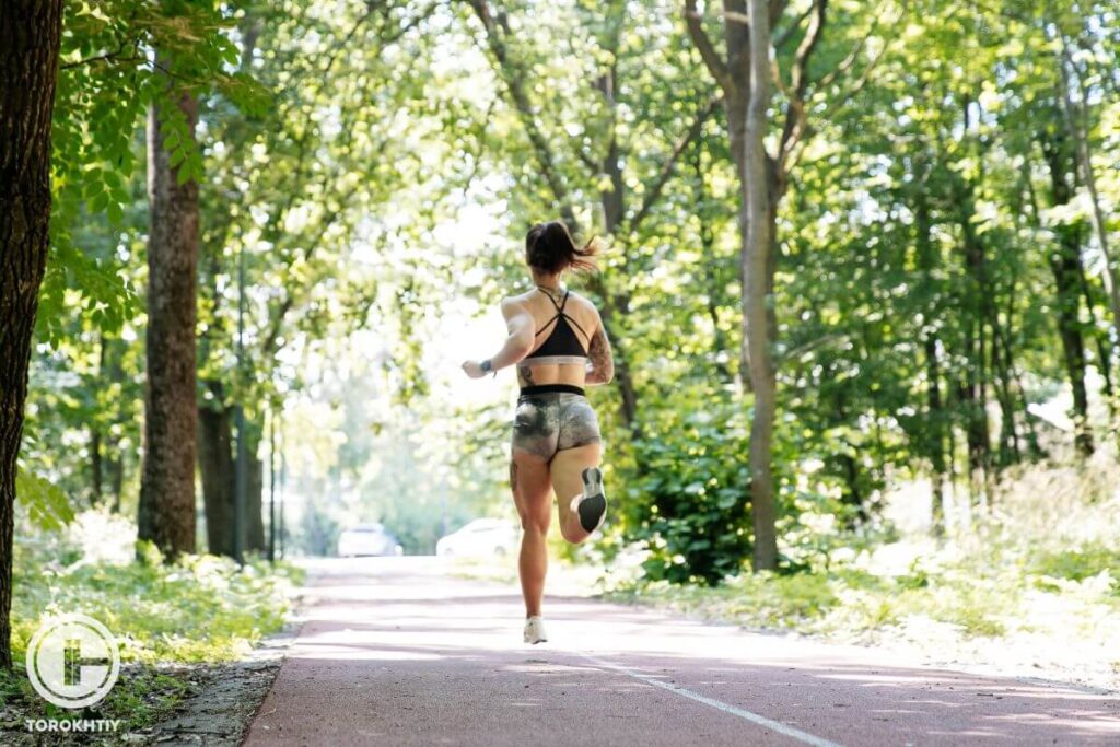 training running female long distance