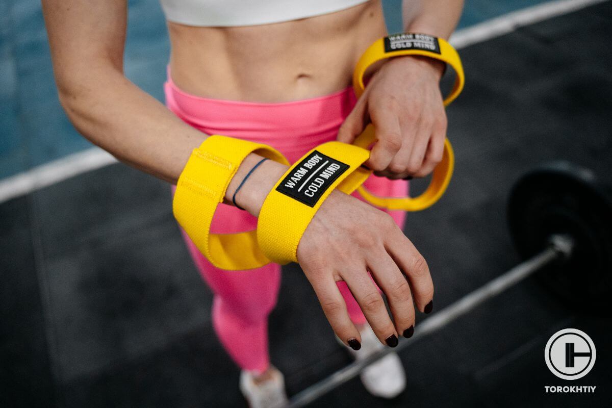 figure-8-straps-vs-normal-straps-everything-you-need-to-know