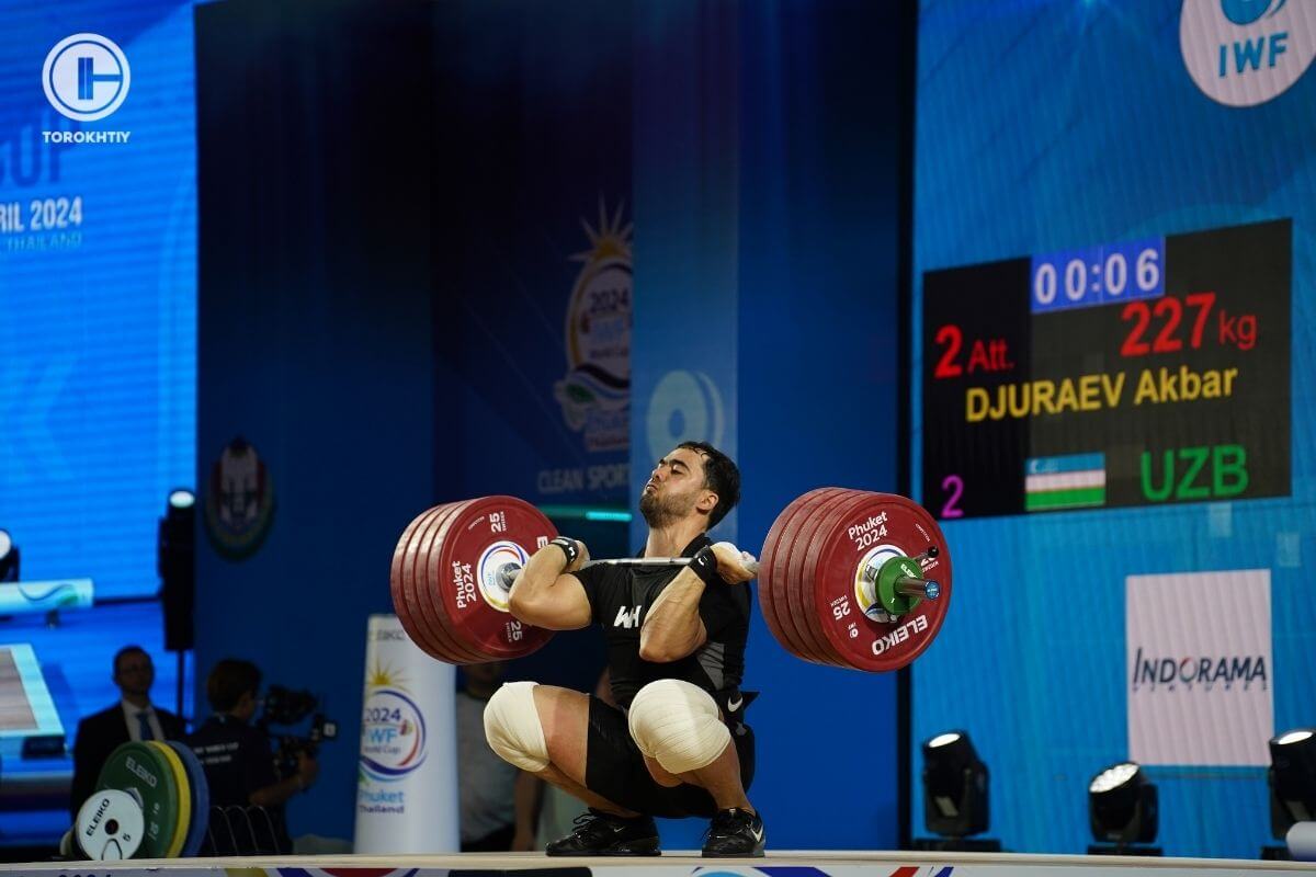 Djuraev Akbar Weightlifting Competition