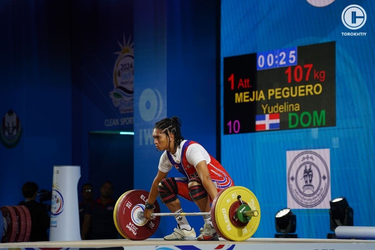 Yudelina Mejia Weightlifting