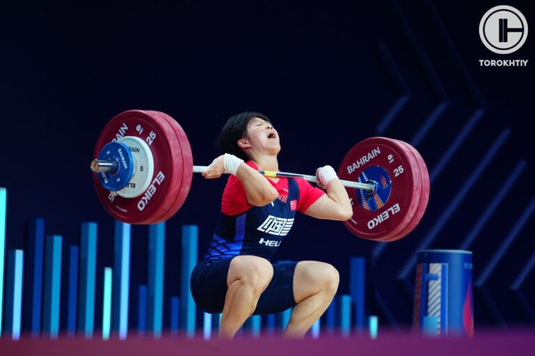 LI Shuang Dominates Women’s 64kg Category at 2025 Asian Weightlifting Championships