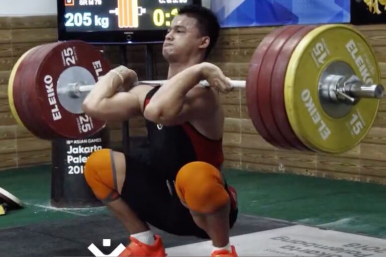 Rizki Hits A 205 Clean & Jerk Before IWF Worlds 2025