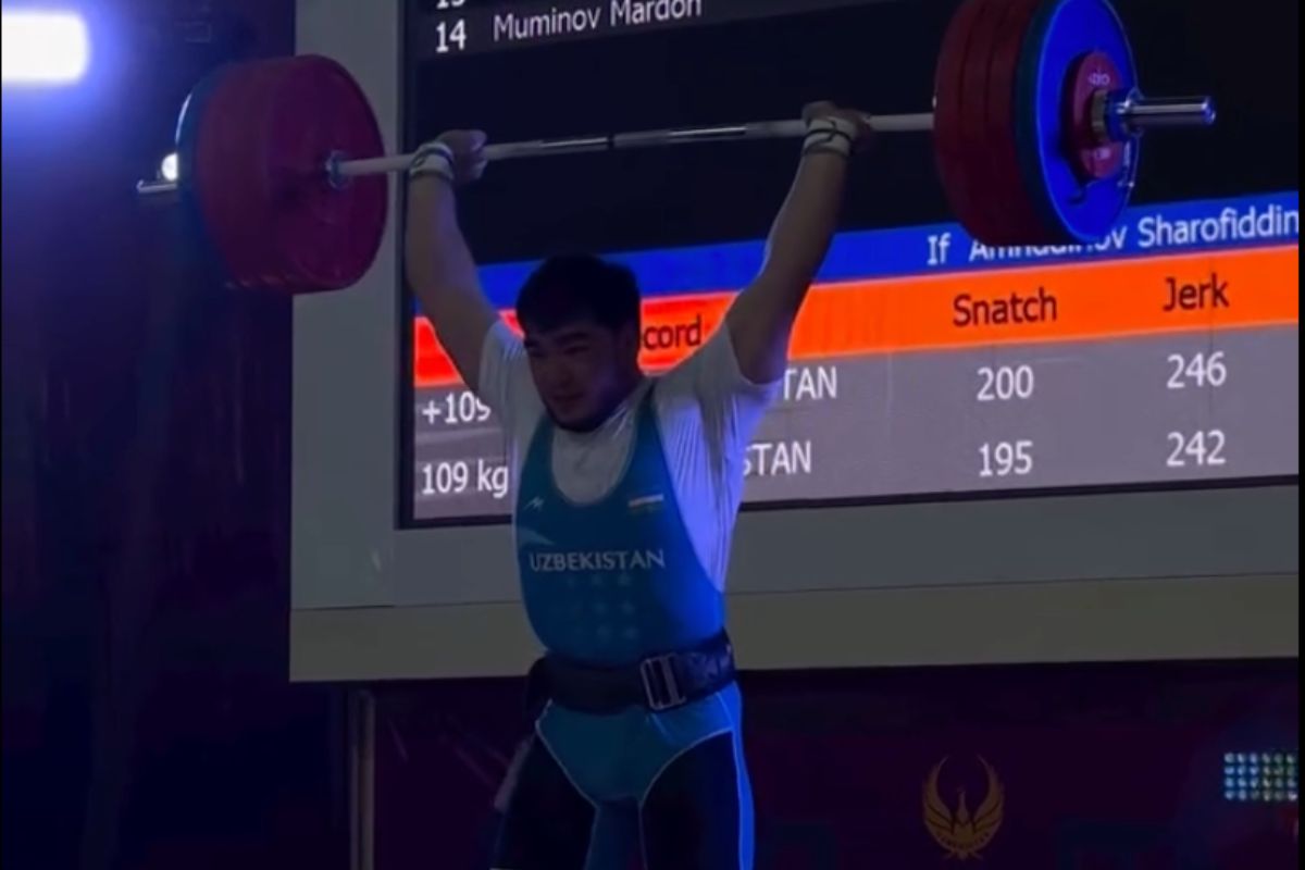 Sharofiddin Amriddinov Hits 220 Kg Clean & Jerk PR – Even Though He Won ...